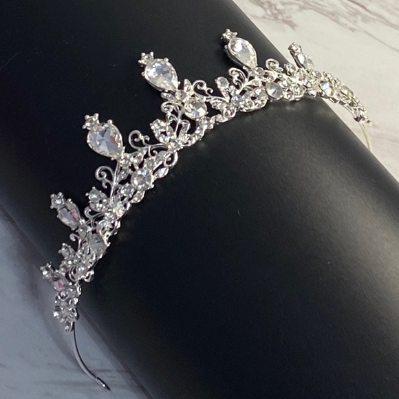 Wedding day crown tiara sparkle main image 6